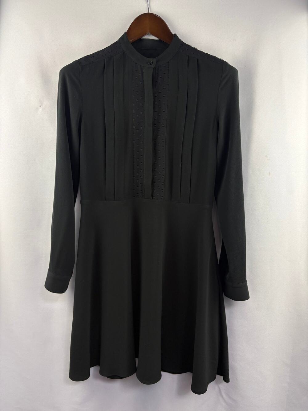Women’s Ann Taylor Size 4 Black Long Sleeve Midi Dress